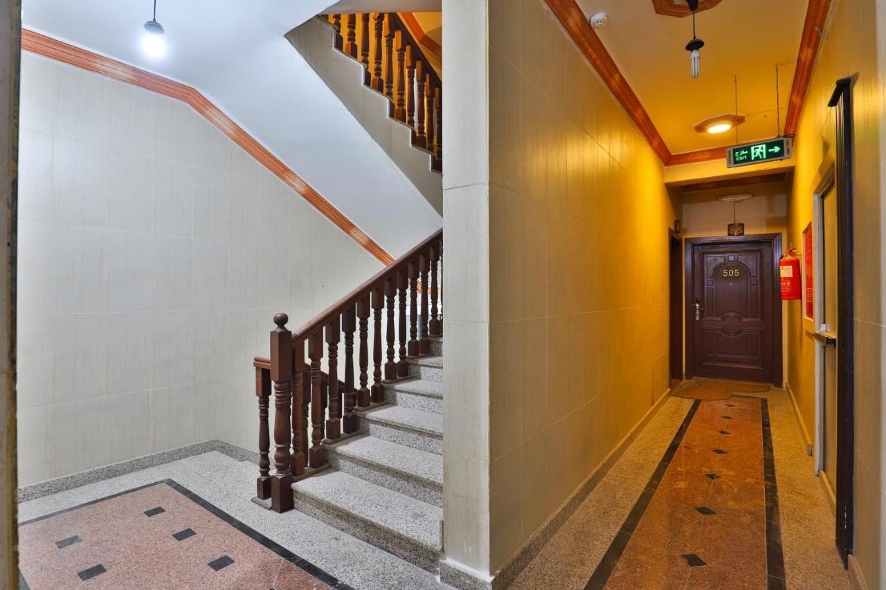 Oyo 277 Al Tamayoz Al Raqi Furnished Units 3 เจดดาห์ ภายนอก รูปภาพ
