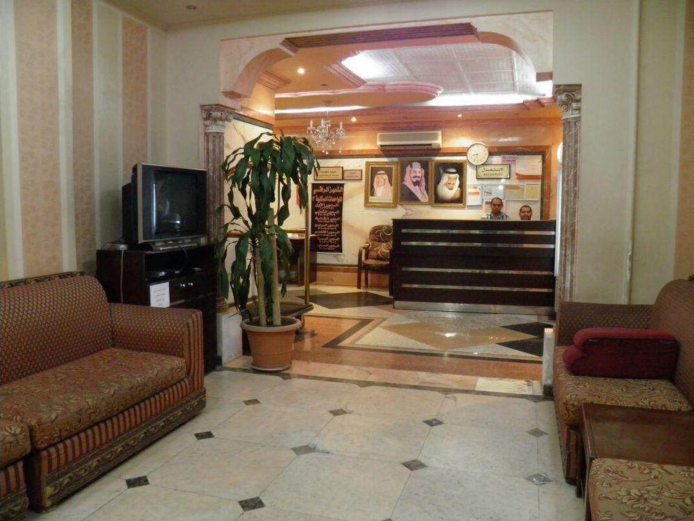 Oyo 277 Al Tamayoz Al Raqi Furnished Units 3 เจดดาห์ ภายนอก รูปภาพ